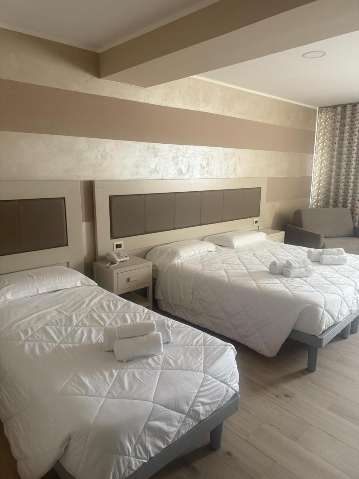 Hotel Palace Gioia Tauro Εξωτερικό φωτογραφία